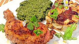 Kuře s nádivkou a kopřivovým špenátem