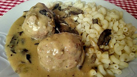 Mleté koule v houbové omáčce
