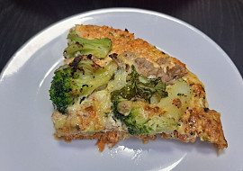 Slaný koláč z mrkvového základu