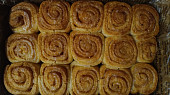 Měkké skořicové šneky (Cinnamon rolls)