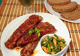 Pikantní pečená vepřová žebírka