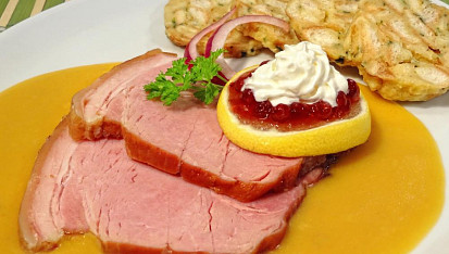 Uzená kýta na smetaně