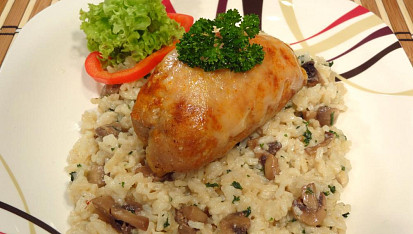 Vepřový závitek s mrkví a brokolicí