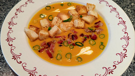 Batátový krém se špetkou kari