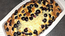 Borůvkový banana bread