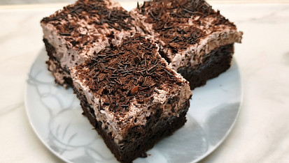 Čokoládovo-třešňové řezy