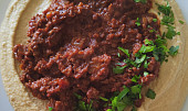 Hummus s mletým masem - izraelská Hamshuka
