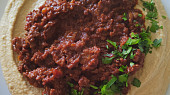 Hummus s mletým masem - izraelská Hamshuka