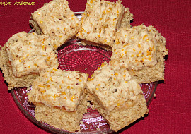 Ořechové řezy s máslovým krémem