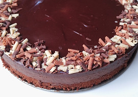 Pravý pařížský dort s krájecí polevou (Trochu jsem si upravila množství krému, ale jinak recept super. k)