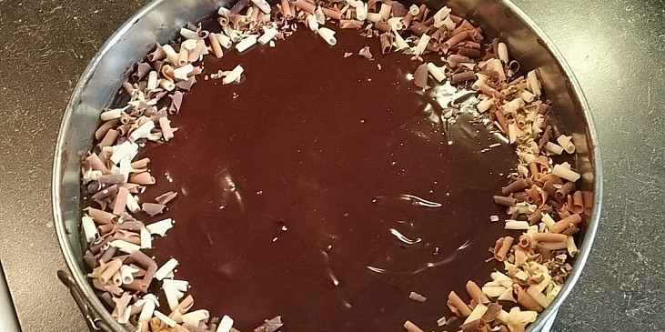 Pravý pařížský dort s krájecí polevou