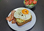 Sendvič croque madame