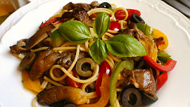 Špagety s hlívou ústřičnou na italský způsob