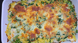 Zapečené těstoviny se špenátovou směsí