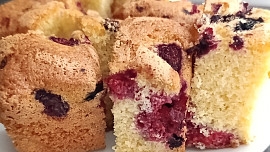 Bublanina - nadýchaná - s jakýmkoli ovocem