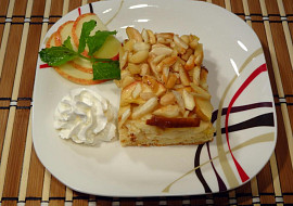 Jablkový koláč s mandlovou krustou