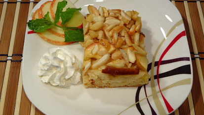 Jablkový koláč s mandlovou krustou