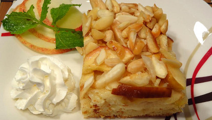 Jablkový koláč s mandlovou krustou