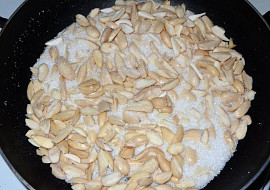 Jablkový koláč s mandlovou krustou