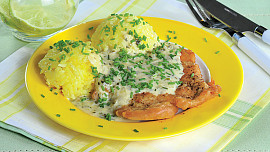 Krůtí plátky s pažitkovou omáčkou