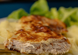 Kuřecí řízek v nivě