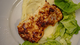 Kuřecí řízek v nivě