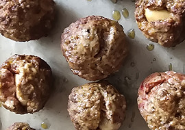 Žampiony v koulích z mletého masa