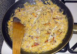 Červená čočka s křepelčími vajíčky