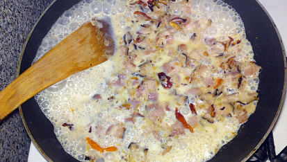 Červená čočka s křepelčími vajíčky