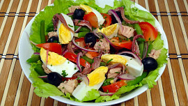 Niceský salát (salát Niçoise)
