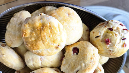 Škvarkové placky s klobásou