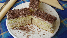 Šlehačkové mocca řezy