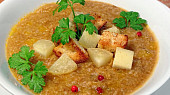 Chlebová polévka s pivem a tvarůžky