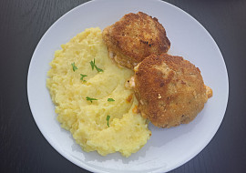 Holandský řízek se dvěma druhy sýrů