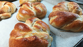 Jogurtové věnečky se skořicí