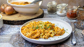 Krůtí nudličky na paprice podle Saskie Burešové