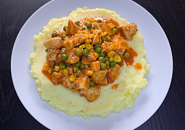 Kuřecí dušené soté se zeleninou