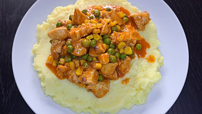 Kuřecí dušené soté se zeleninou