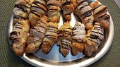 Mini croissanty plněné koňakovým krémem