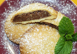 Sušenky plněné ořechovou náplní