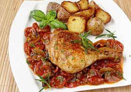 Kuře na rajčatech se žampiony