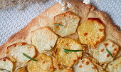 Pizza s bramborovou náplní