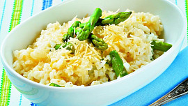 Chřestové rizoto s vínem a parmezánem