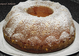 Hrnková olejová bábovka