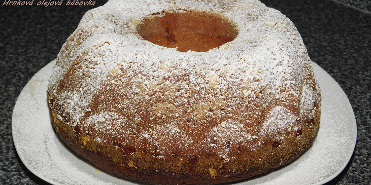 Hrnková olejová bábovka