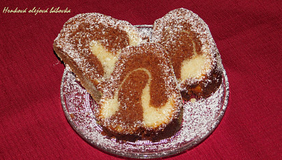 Hrnková olejová bábovka