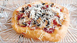 Jogurtové langoše s restovanými žampiony