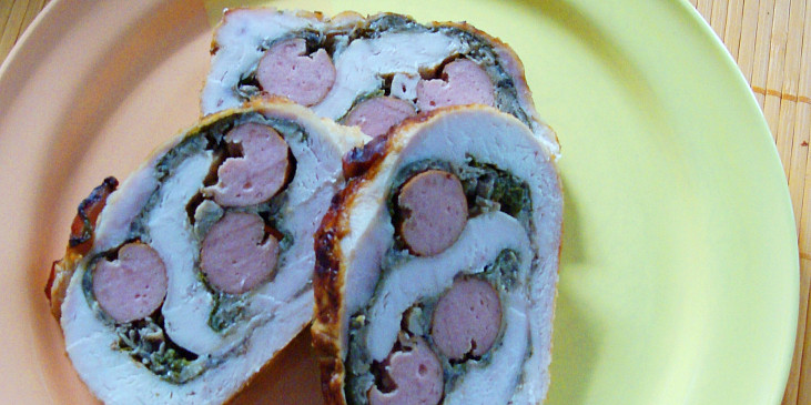 Kuřecí roláda plněná žampiony a párky