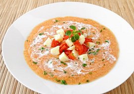 Orientální polévka z červené čočky