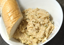 Škvarkovo-bramborová pomazánka